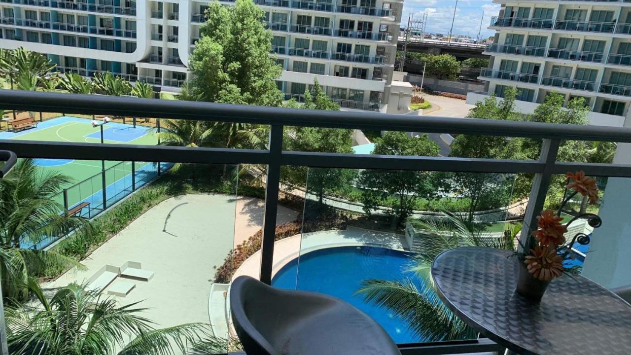 Azure Urban Resort A3 Near Airport Mall With Balcony Wavepool مانيلا المظهر الخارجي الصورة