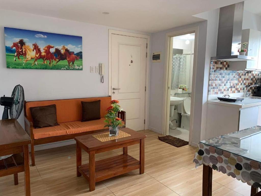 Azure Urban Resort A3 Near Airport Mall With Balcony Wavepool مانيلا المظهر الخارجي الصورة