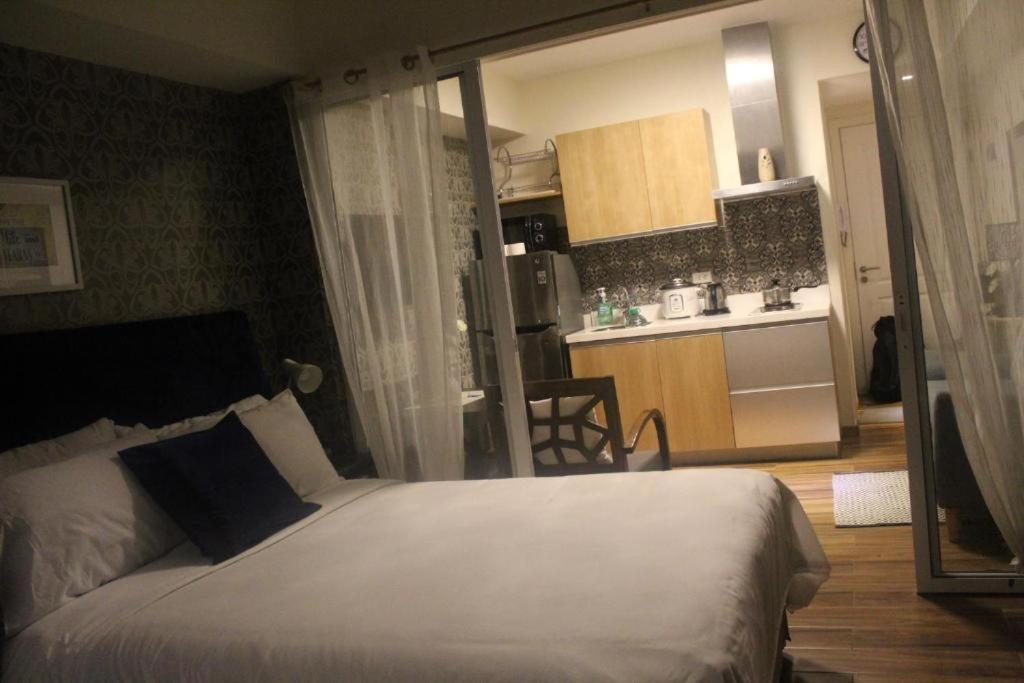 Azure Urban Resort A3 Near Airport Mall With Balcony Wavepool مانيلا المظهر الخارجي الصورة